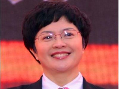 張萬瓊：西南大學(xué)附中校長(zhǎng)