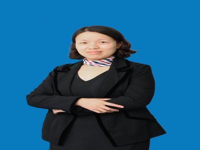 周婷頲：國際部英語教師，南京師范大學(xué)在職研究生，大學(xué)講師，原重慶一中國際部教師，21年從事英語教學(xué)，本人雅思7.5分