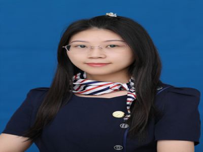 況雯:中學(xué)部英語,四川外國語大學(xué)英語語言文學(xué)學(xué)士，英語功底扎實，專業(yè)8級，教學(xué)經(jīng)驗豐富。教授學(xué)生3000人次以上；所在教學(xué)點英語單科上線率達96%